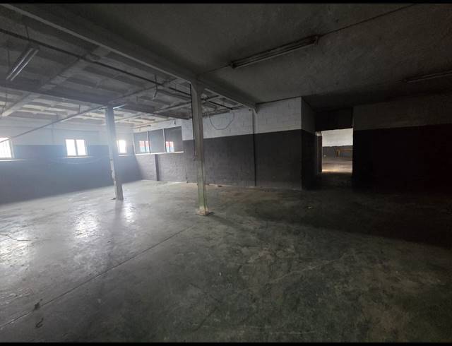 4,831M² WAREHOUSE TO LET IN CLAIRWOOD